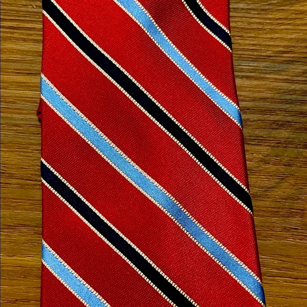 Nautica stylish tie